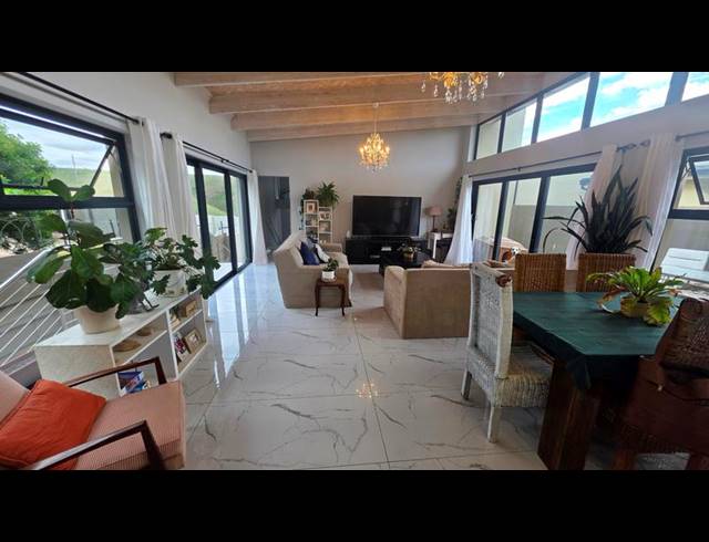 3 BEDROOM TOWNHOUSE FOR SALE IN HARTENBOS HEUWELS